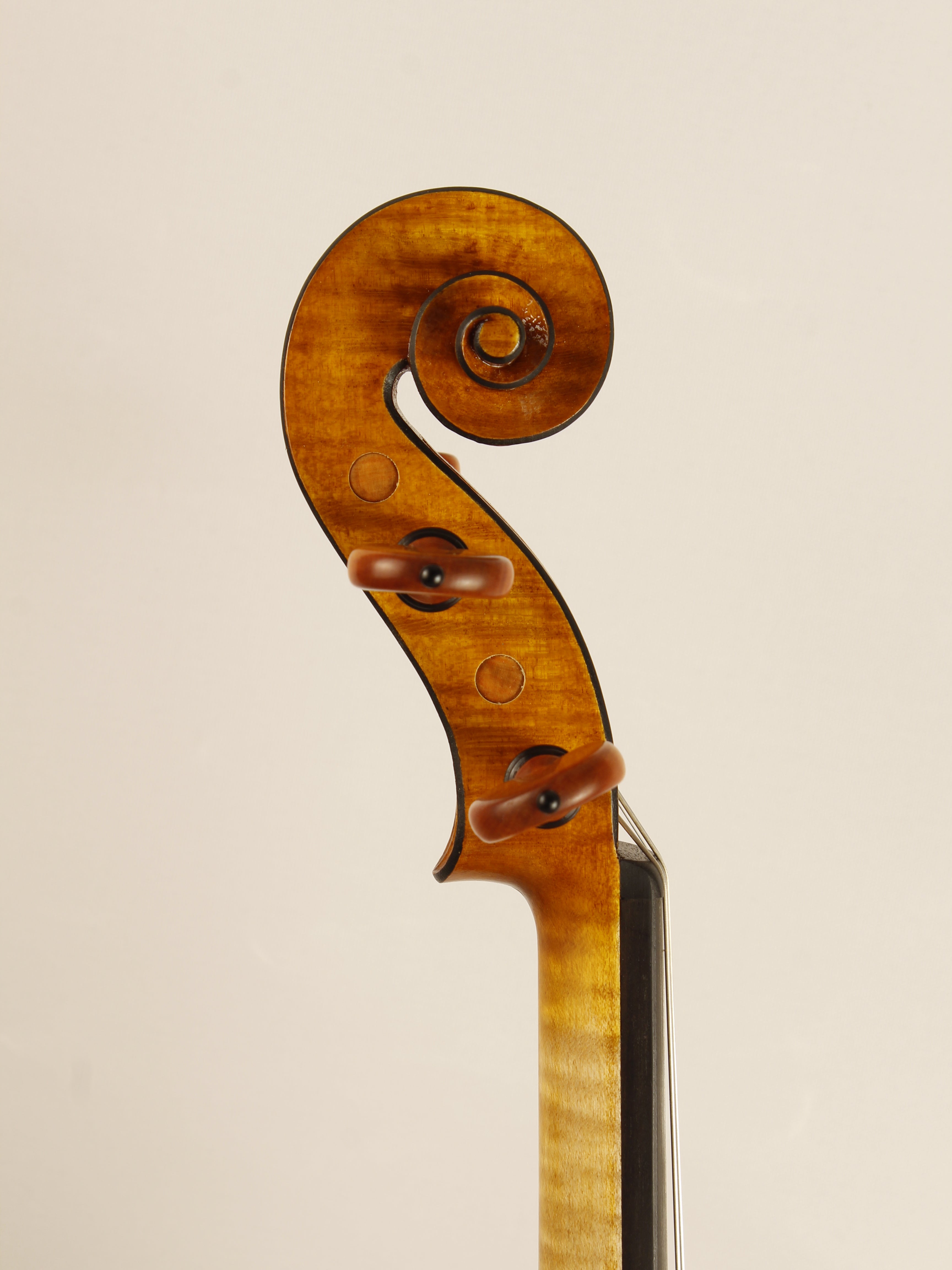 Modern Violin Inspired by Guarneri