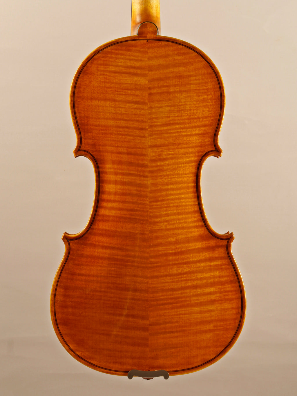 Violino moderno inspirado em Guarneri